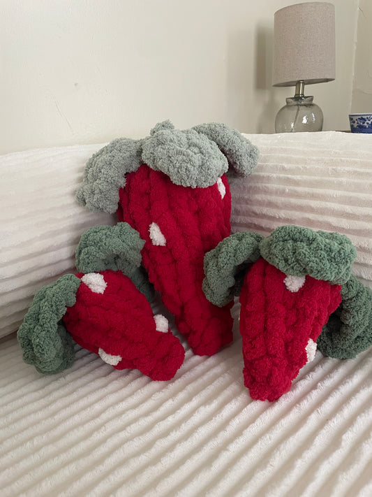 Chunky Knit Strawberries