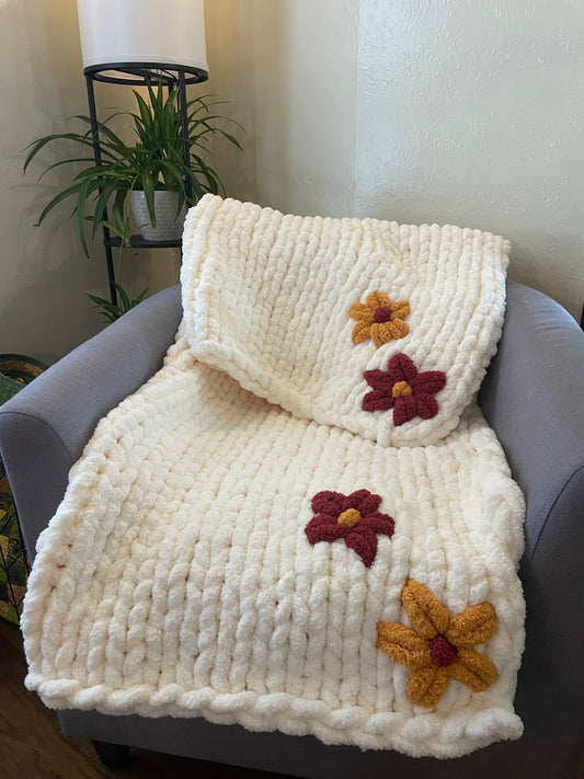 Customized Chunky Knit Blanket